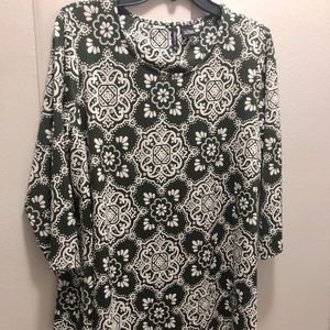 Blouse by New Directions - Green/White design - 1X